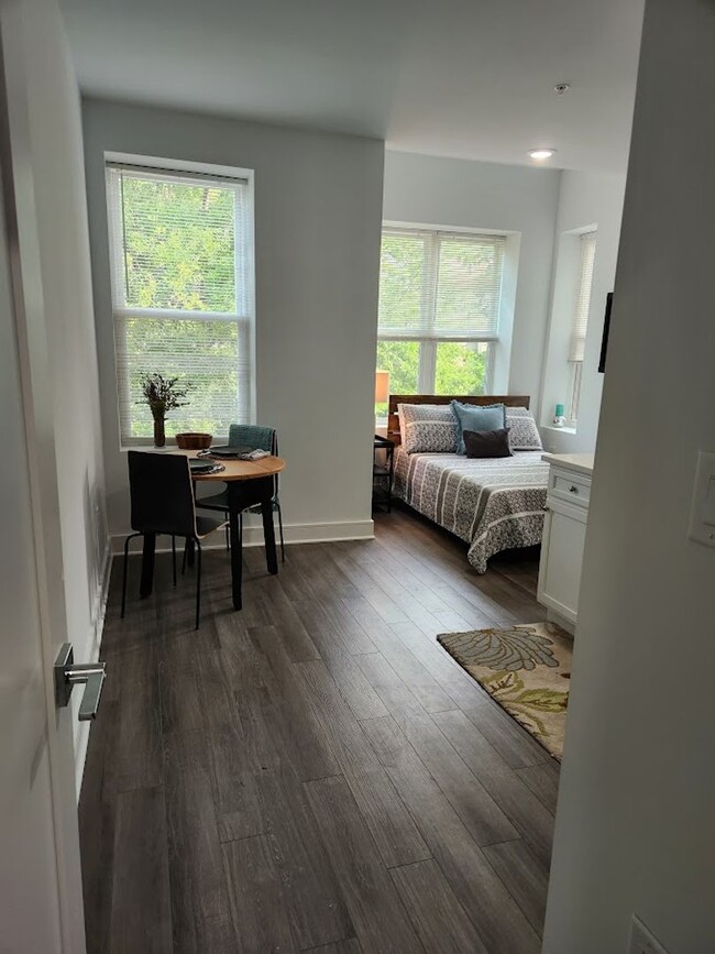 Foto del edificio - 1030 Park Rd NW