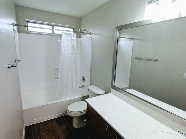 Foto principal - 11813 W Maui Ln