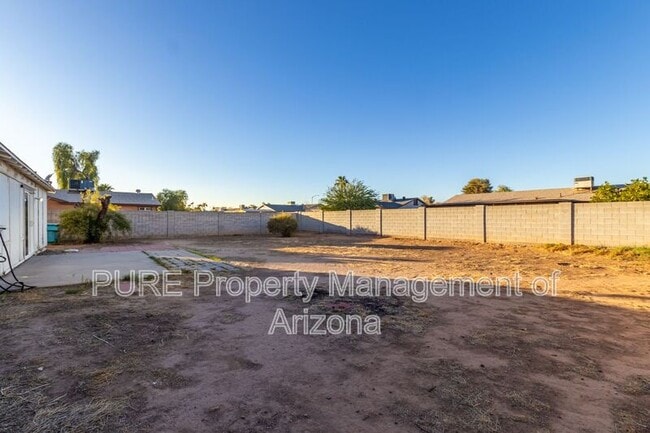 Building Photo - 4116 E Andorra Dr