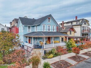 Building Photo - 83 Broadway