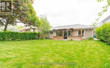 Building Photo - 46 Staveley Crescent