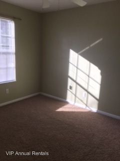 Building Photo - 4531 SW 15th Pl