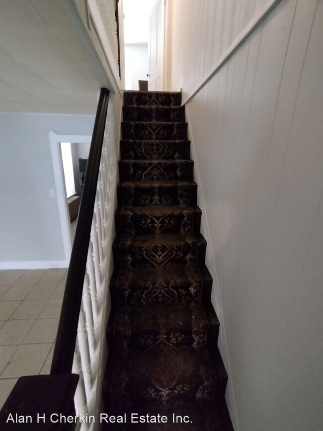 Foto del edificio - 3 br, 1 bath House - 415 Laurel Street