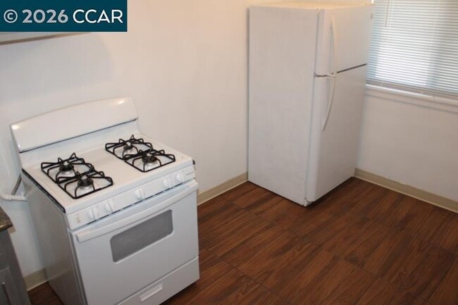 Building Photo - 2515 Manchester Ave