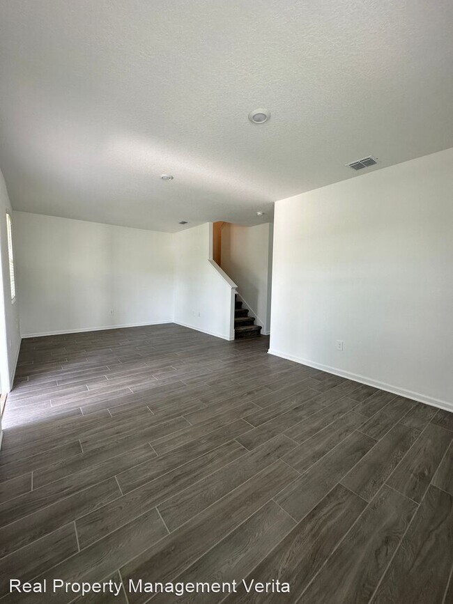 Building Photo - 3 br, 2.5 bath House - 10500 Tribute Drive