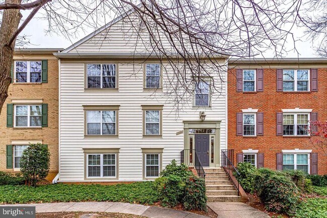 Foto del edificio - 7761 Inversham Dr