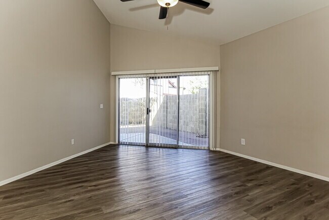 Foto del edificio - 11324 N 82nd Ave