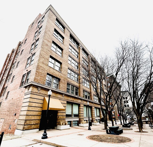 Building Photo - Trolley Park Lofts