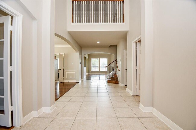 Building Photo - 6926 Sable River Dr