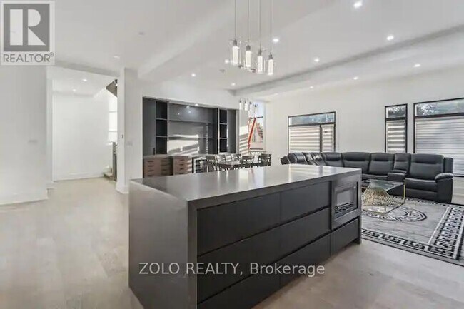 Building Photo - 12359-12355 Fifth Line