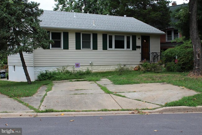 Building Photo - 8422 58th Ave