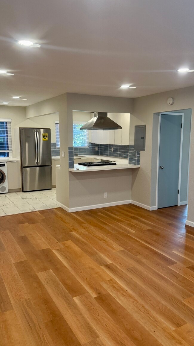 Foto del edificio - 3640 West St