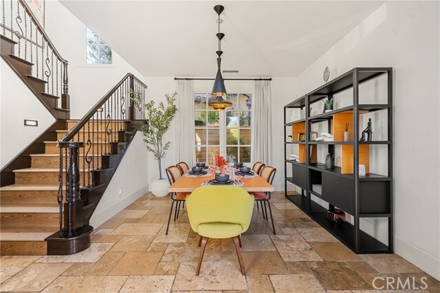 Building Photo - 7 Pacific Winds