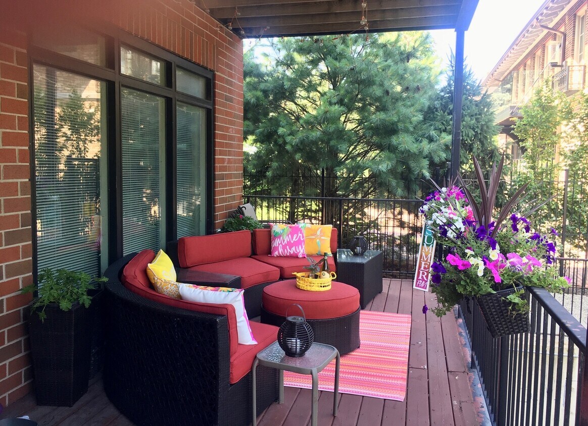 Foto principal - 4815 S Drexel Blvd