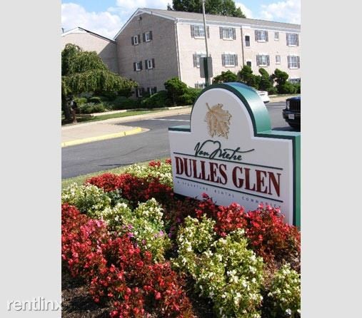 Foto principal - 1265 Elden St