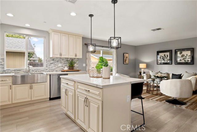 Foto del edificio - 8213 Quartz Ave