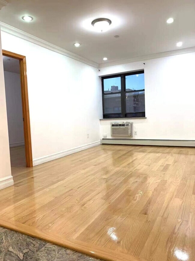 Foto del edificio - 14022 33rd Ave