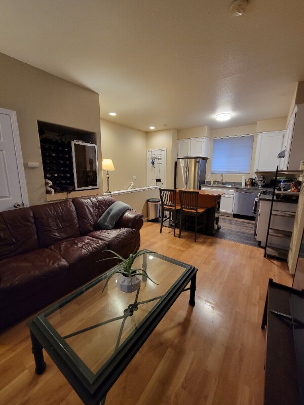 Foto principal - 3933 Match Point Ave