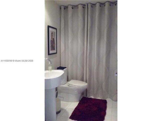 Foto del edificio - 2950 NE 188th St