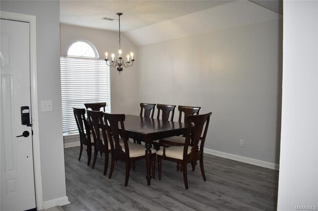 Foto del edificio - 6301 Scenic Dr