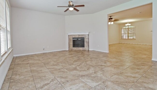 Photo - 506 Port Royale Way House