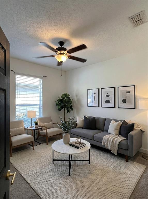 Foto del edificio - 221 Asterbrooke Dr