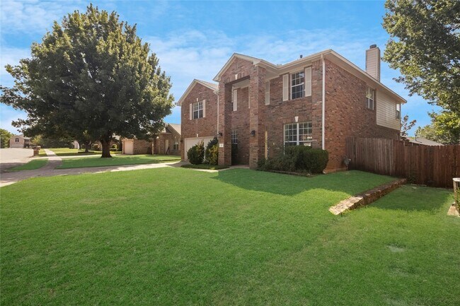 Building Photo - 2 Watergrove Ct
