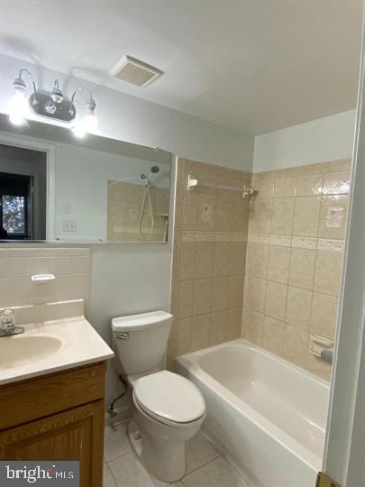 Building Photo - 420 E Cornell Dr