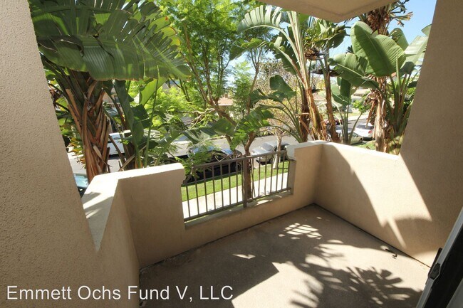 Building Photo - 7070 Flight Ave