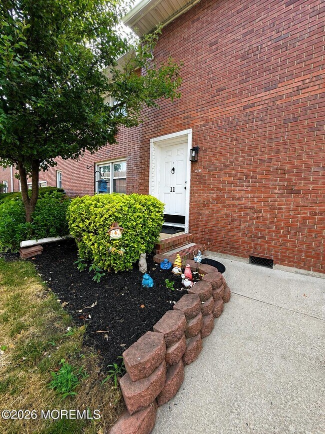 Foto del edificio - 364 Westwood Ave