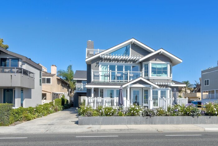 Primary Photo - 3636 Carlsbad Blvd