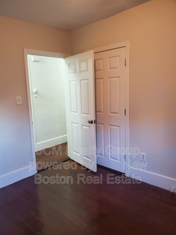 Foto del edificio - 182 Walnut Ave