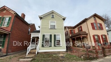 Building Photo - 808 Campbell Ave