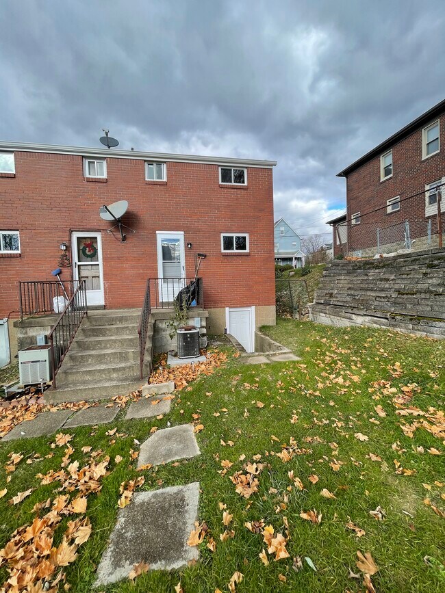 Back Access - 514 Spruce St