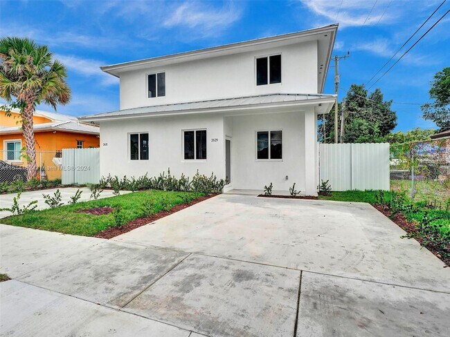 Building Photo - 2629 E 7th Ave