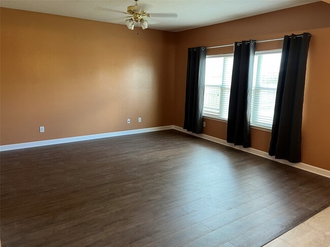 Foto del edificio - 8923 Durham Manor Ln