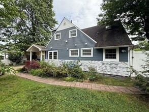 Building Photo - 64 Haymaker Ln