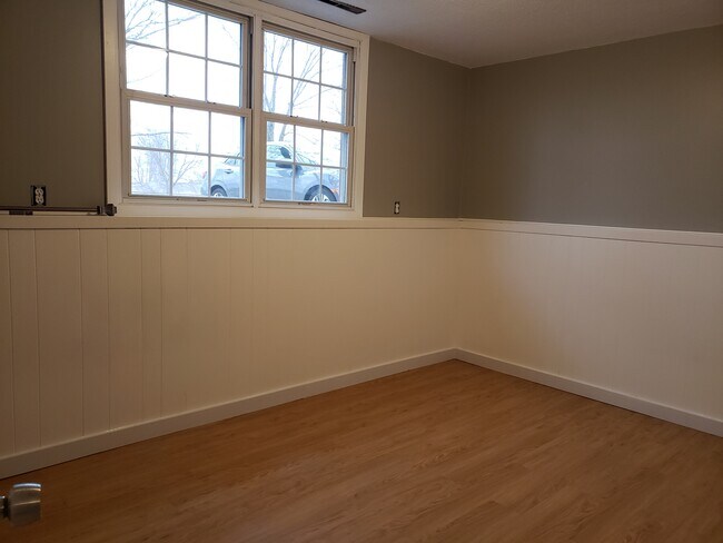 Dormitorios grandes - 1429 Spartan Ave