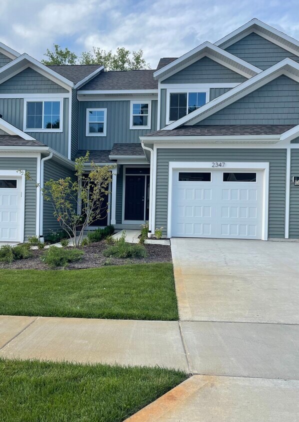 2347 Watertown Wy, Grand Rapids, MI 49505 Townhome Rentals in Grand