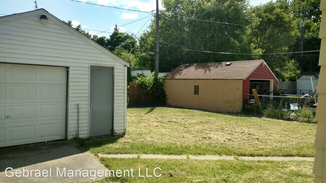 Building Photo - 5100 Clio Rd
