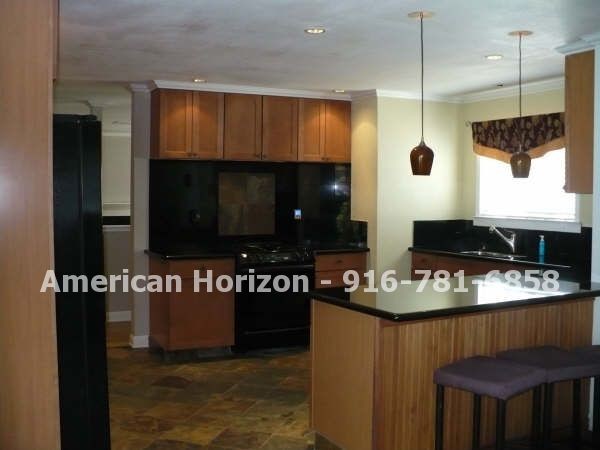 Building Photo - LEASED---Roseville 3 Bedroom with Large Yards