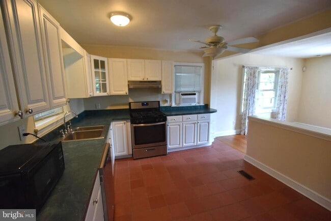 Foto del edificio - 10626 S Dunmoor Dr