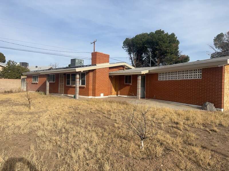Building Photo - 218 W Hartford Rd