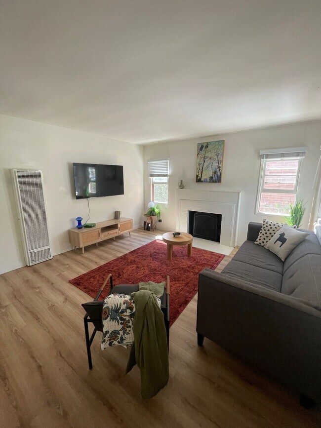 Building Photo - 4457 Berryman Ave