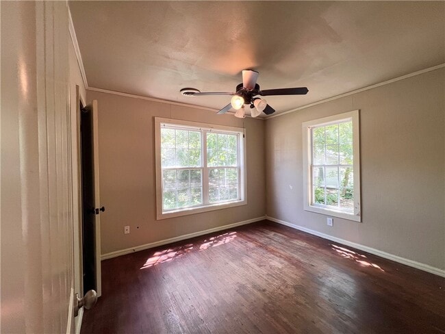 Building Photo - 1433 Garland Ave