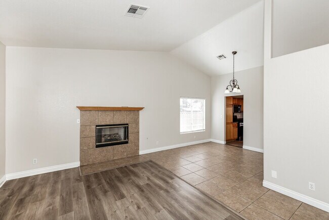 Foto del edificio - 5775 Canyon Oak Cir
