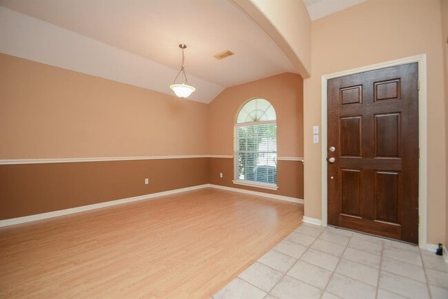 Building Photo - 13639 Country Pine Ct