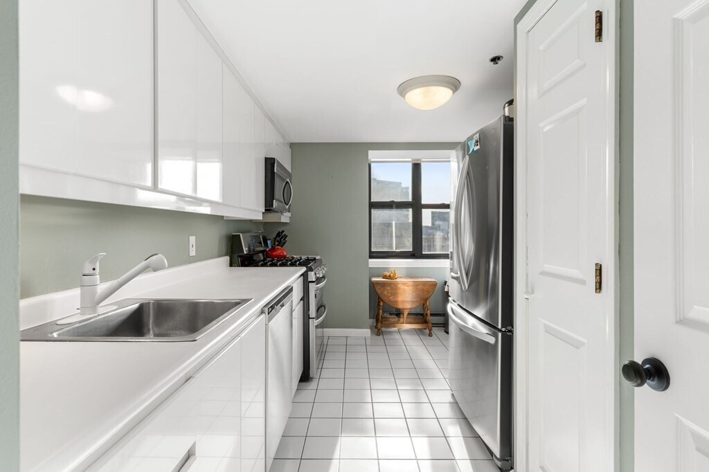 Primary Photo - 175 Tremont St