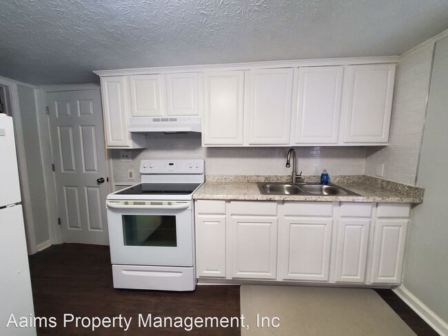 Building Photo - 2 br, 1 bath House - 2073 Goins Drive