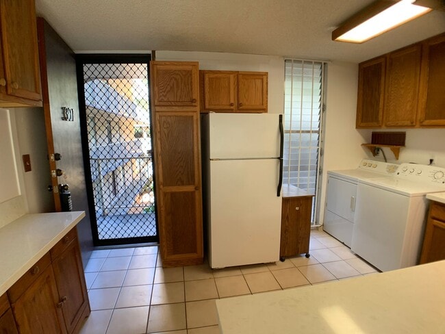 Foto del edificio - $2100/mo 2BR/1BA/2PKG, Mililani (Waikalani...